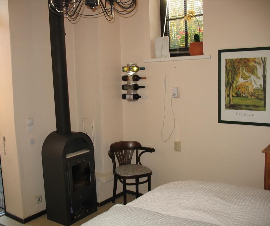 Altes Zollhaus Am Klinikum Hotel Lübeck Quarto foto