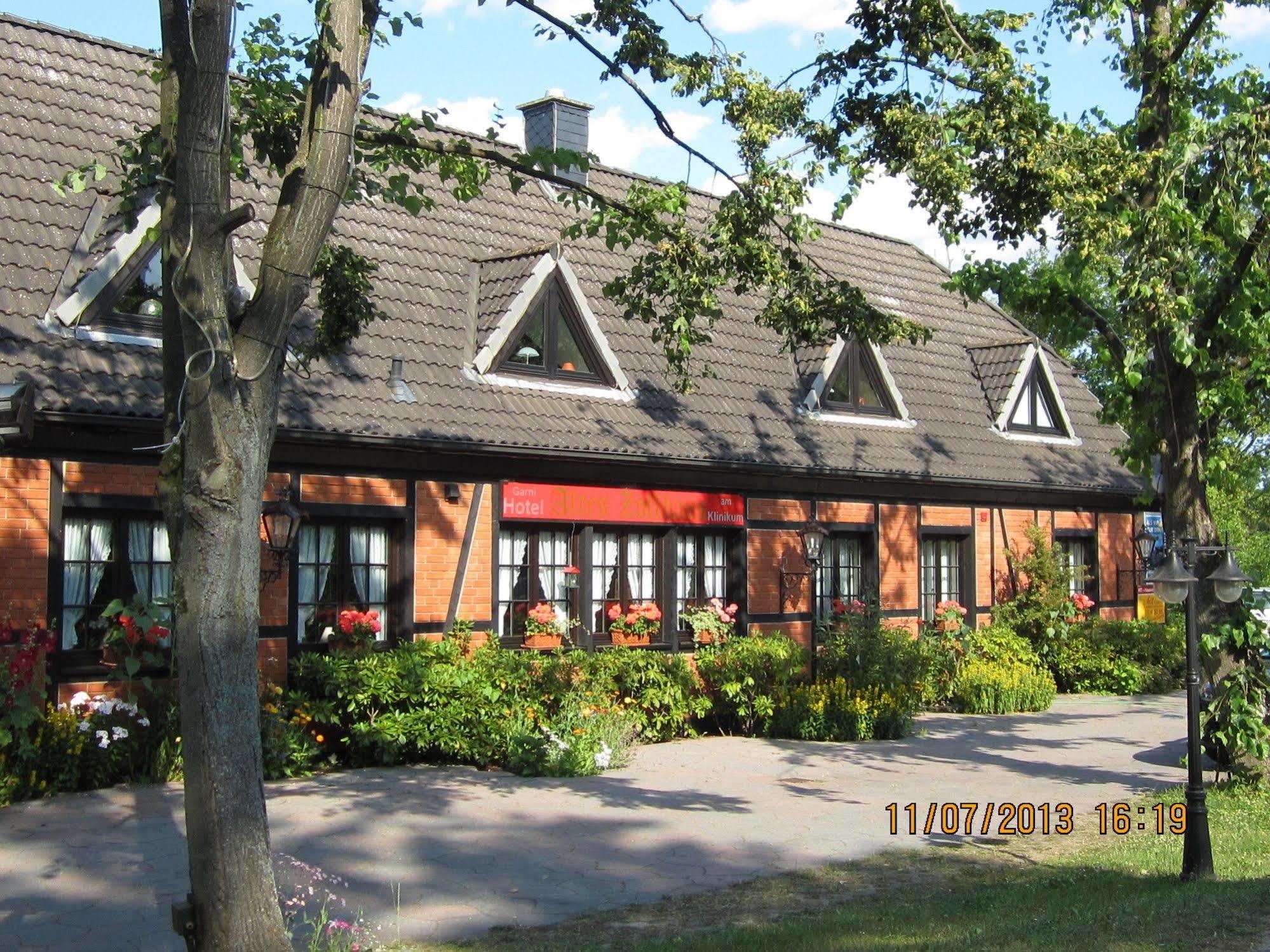 Altes Zollhaus Am Klinikum Hotel Lübeck Exterior foto